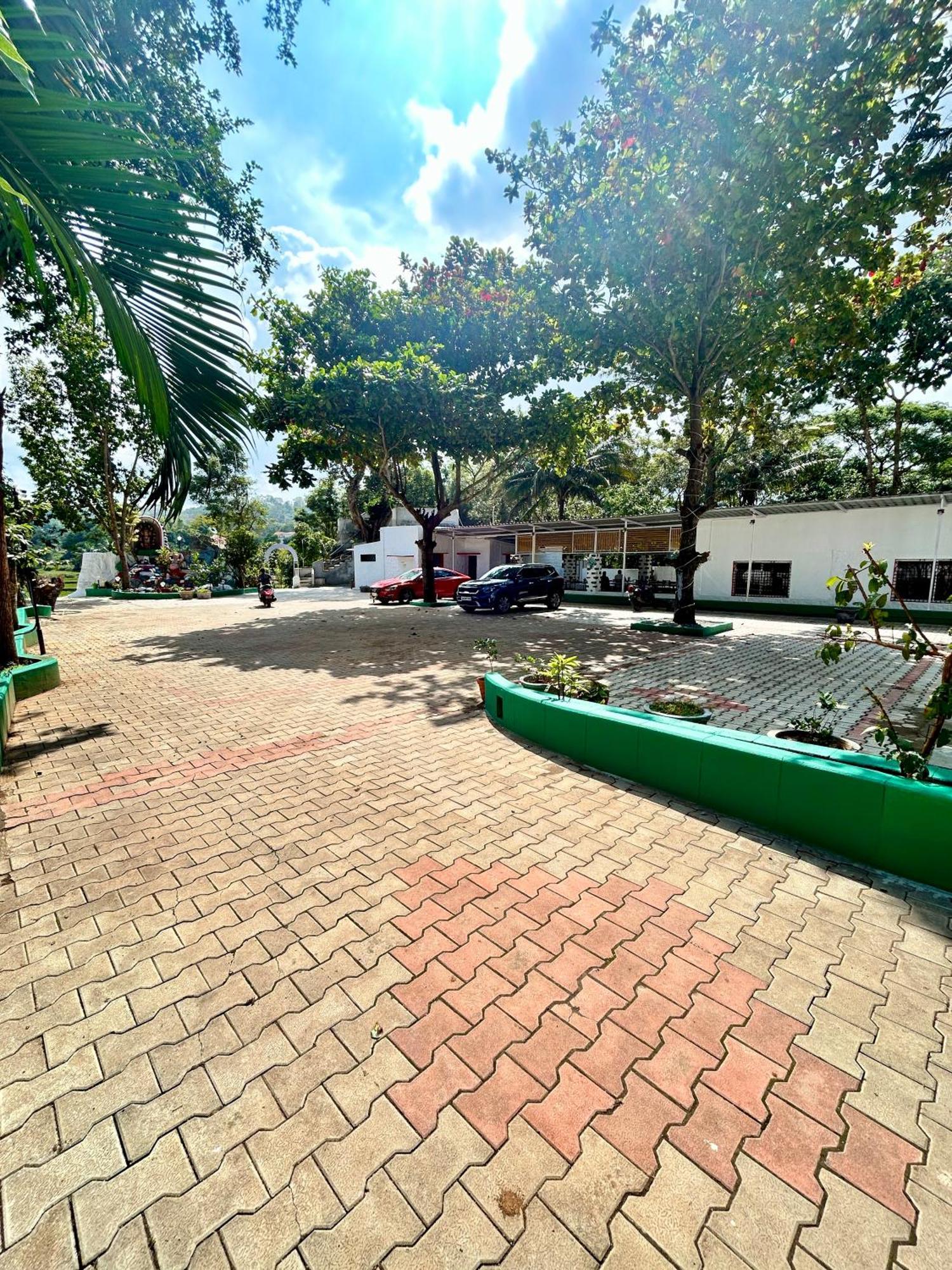 Am Resort Йелагири Екстериор снимка